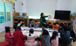 도화지역아동센터 독서활동 모습