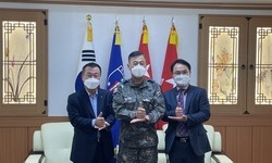 육군훈련소에 손소독제 30만개 전달